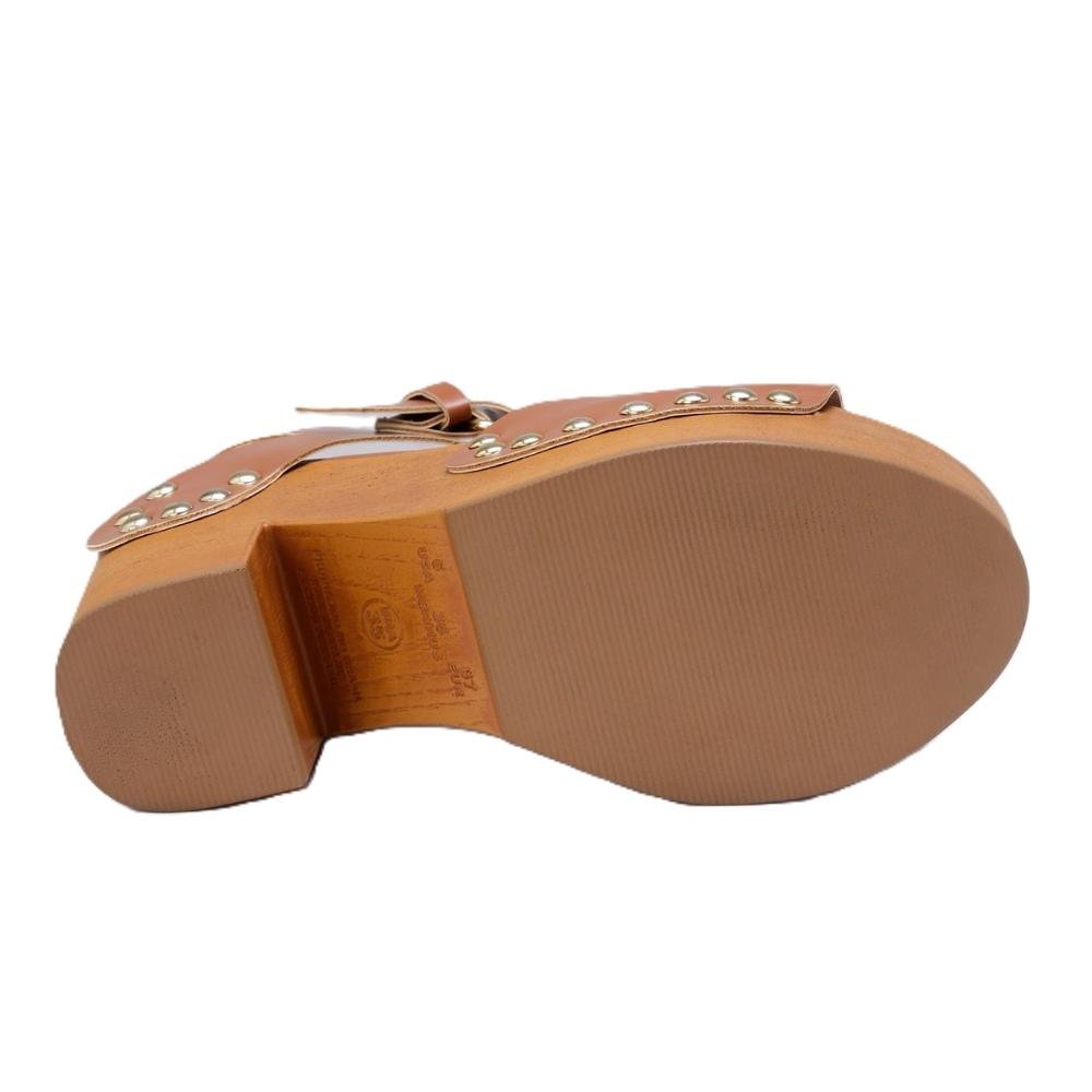 Sandália Plataforma Feminina Tratorada Studs Marrom 6
