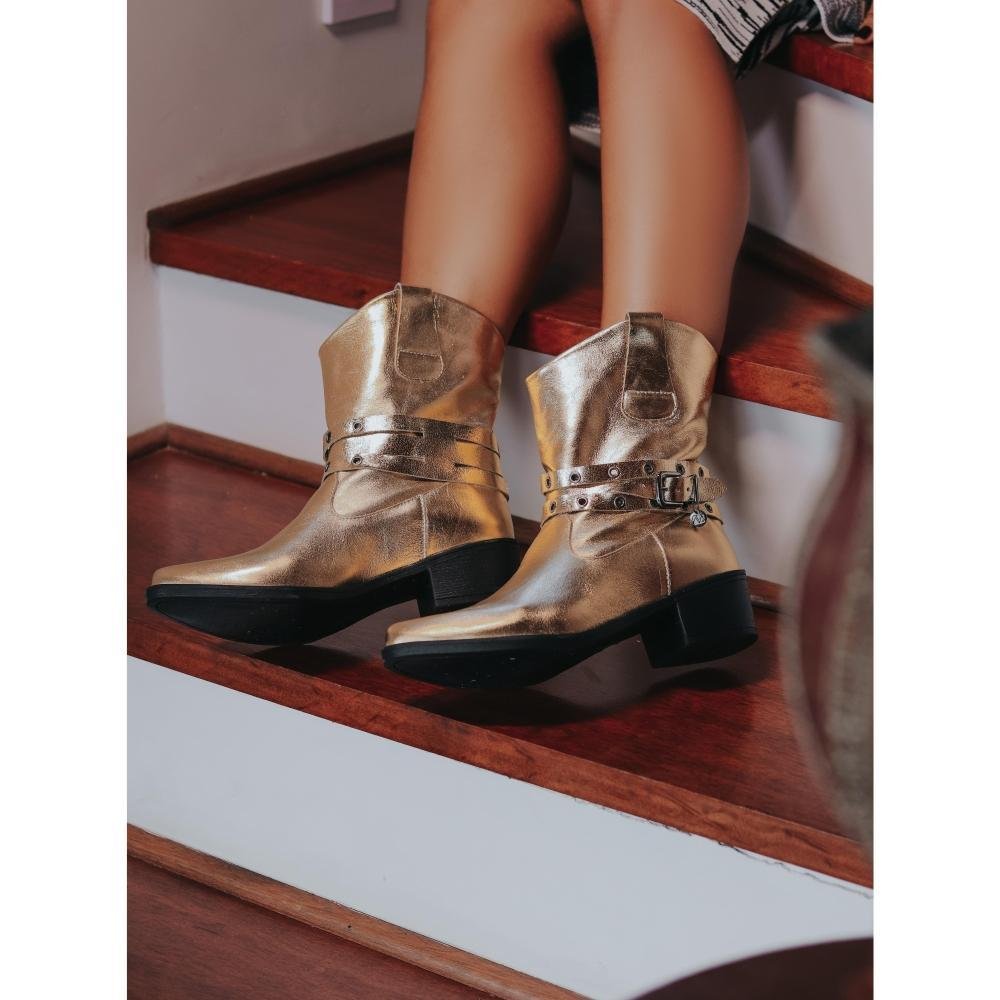 Bota Feminina Couro Country Salto Bloco Metalizada Fivela Dourado 2