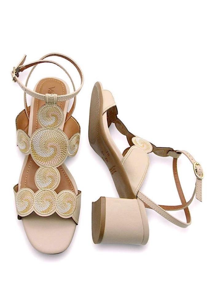 Sandália Feminina Valentina Salto Bloco 457050 Bordada Bege 4