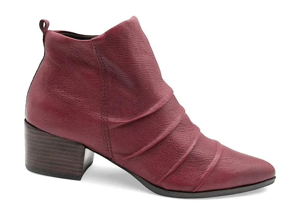 Bota Feminina Bottero Cano Curto de Couro 349308