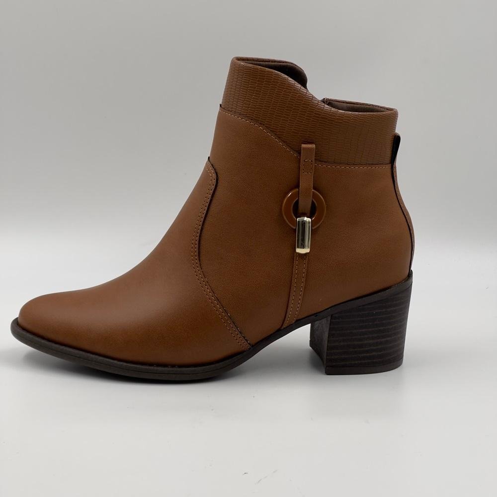 Bota Comfortflex Cano Curto Salto Médio Feminina Marrom 2