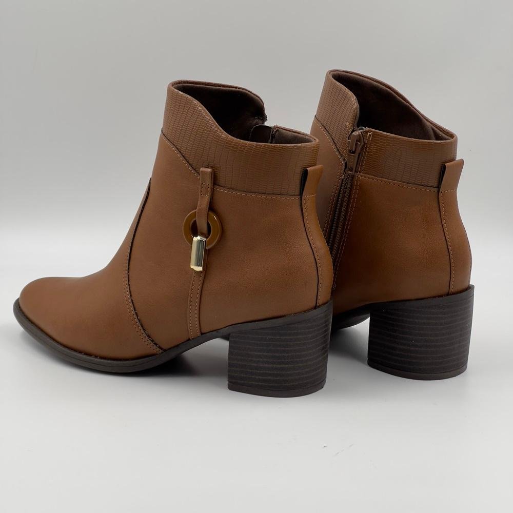 Bota Comfortflex Cano Curto Salto Médio Feminina Marrom 3