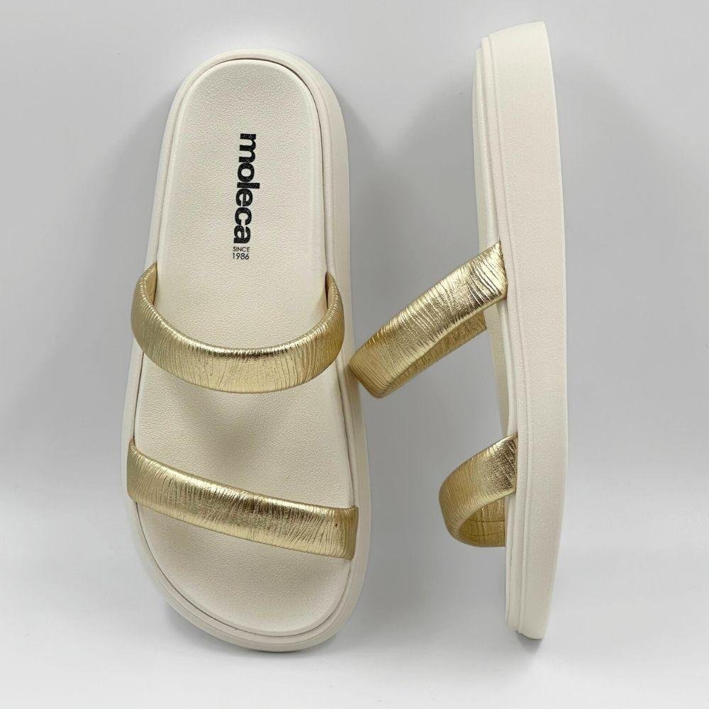 Sandália Moleca Papete Slide Tira Larga Metalizada Feminina Dourado 4