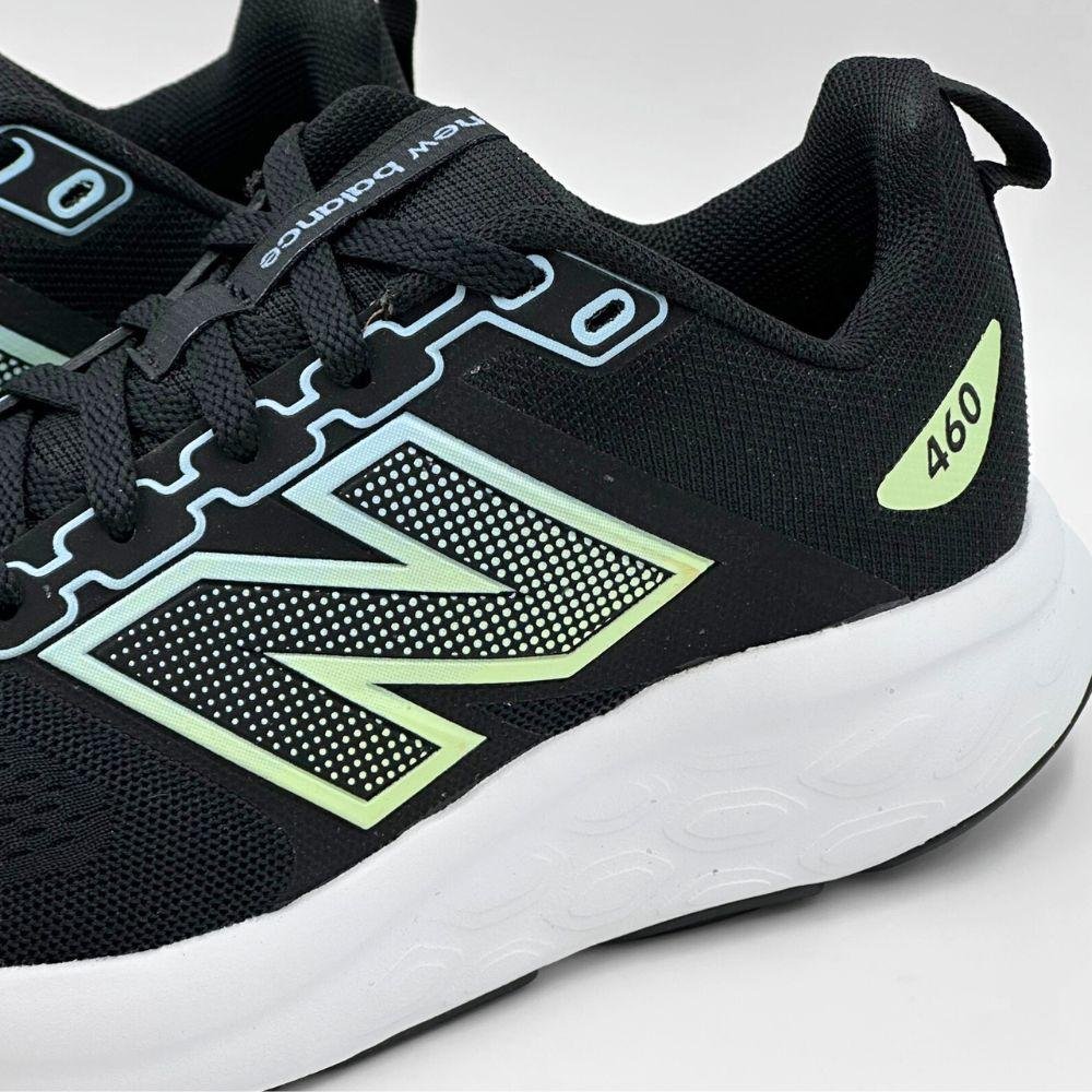Tênis New Balance Esportivo com Cadarço Feminino Preto/Verde Claro 3