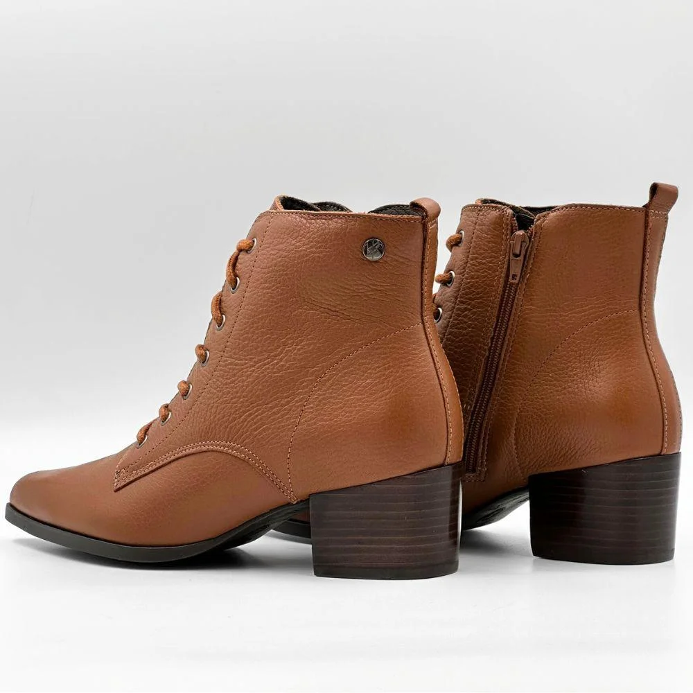 Bota Bottero Cano Curto com Cadarço Salto Médio Feminina Marrom 3