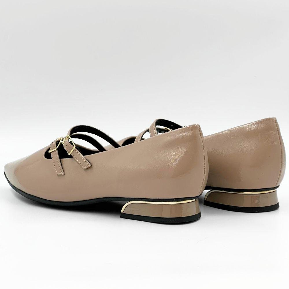 Sapatilha Piccadilly em Verniz Bico Fino com Fivelas Feminina Fendi 3