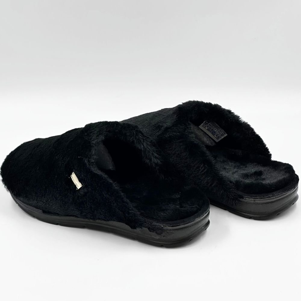 Chinelo Pegada Pantufa em Pelo Feminino Preto 3