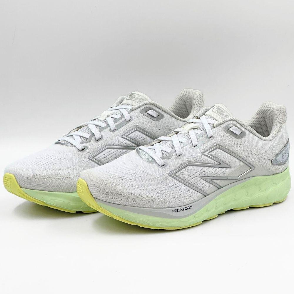 Tênis New Balance Esportivo W680 com Cadarço Feminino Branco/Verde Claro 2