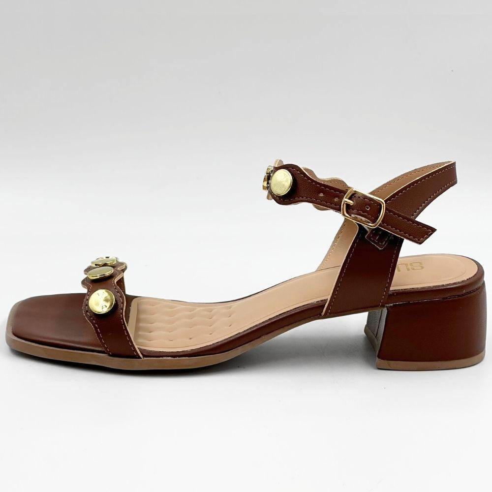 Sandália Sua Cia Casual com Aplicações Salto Bloco Feminina Marrom 1