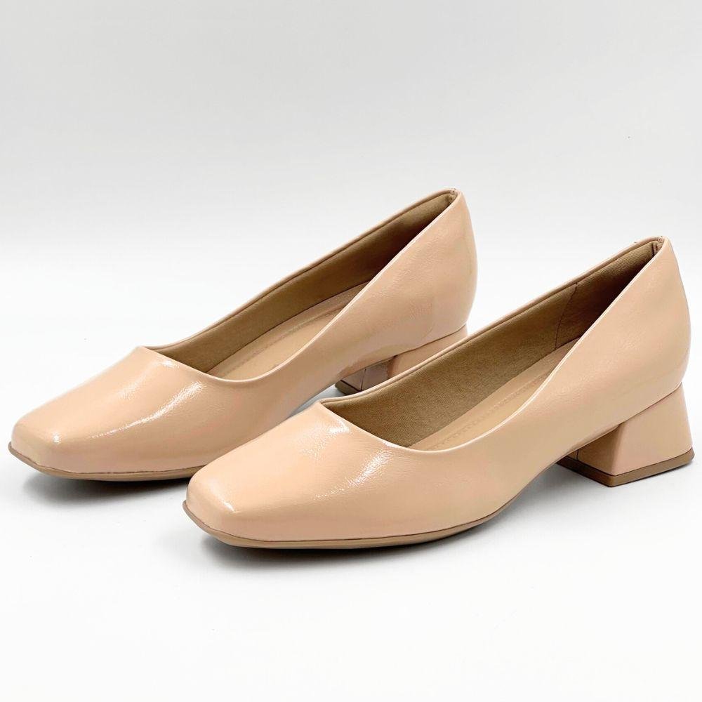 Sapato Piccadilly em Verniz Salto Baixo Feminino Rosé 2