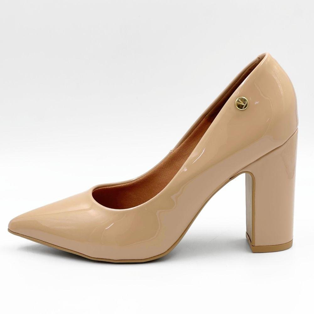 Sapato Vizzano Salto Alto Bico Fino em Verniz Feminino