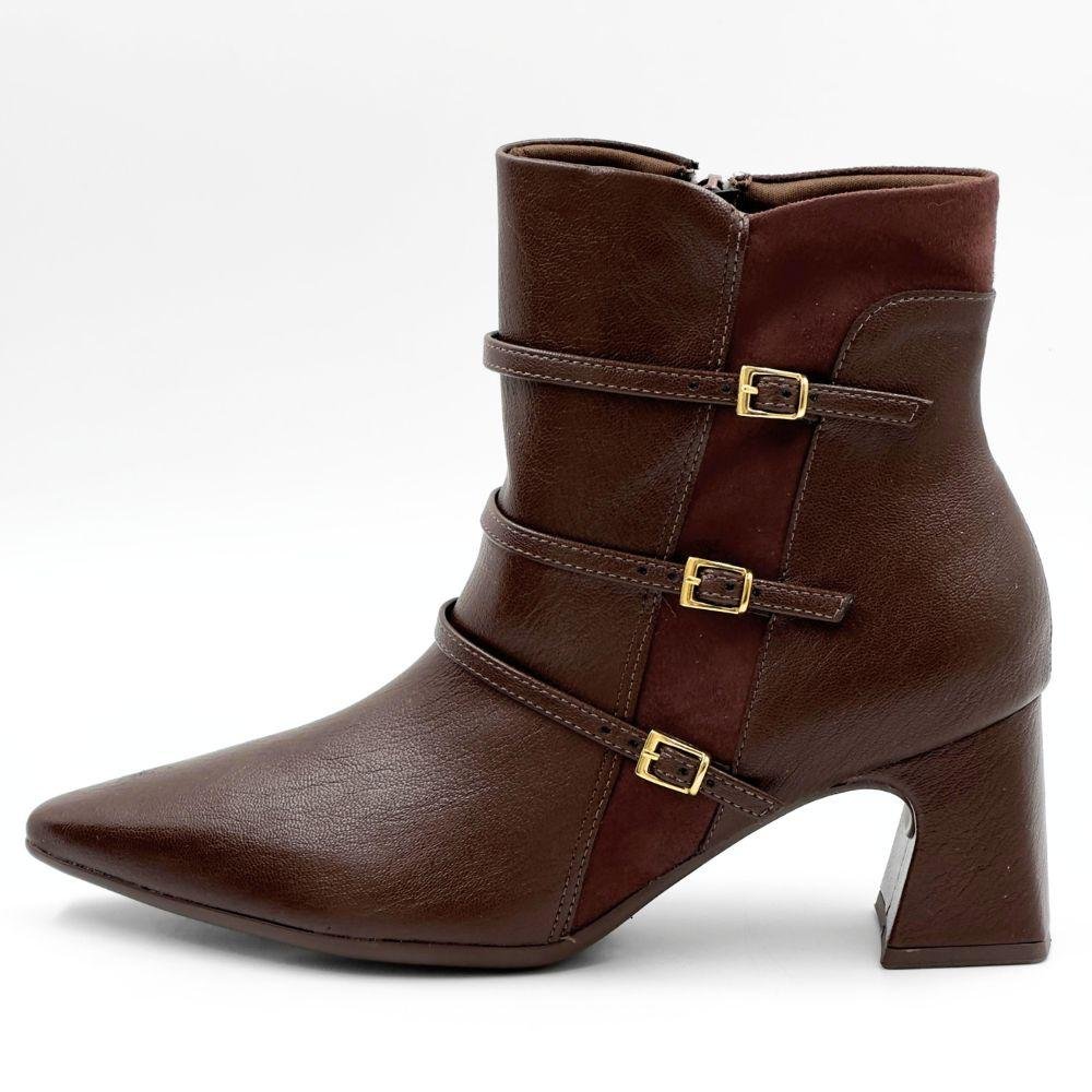Bota Piccadilly Cano Curto com Fivelas Salto Bloco Feminina
