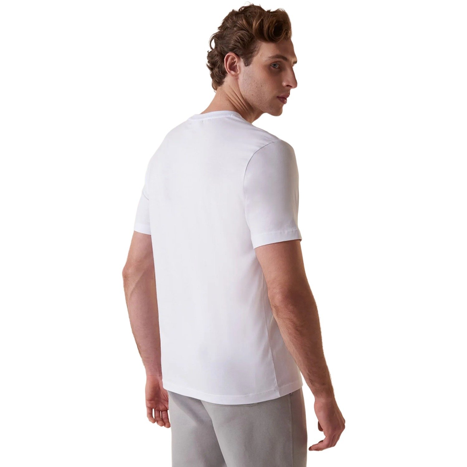 Camiseta Fila Comfort Classic Masculino Branco 2