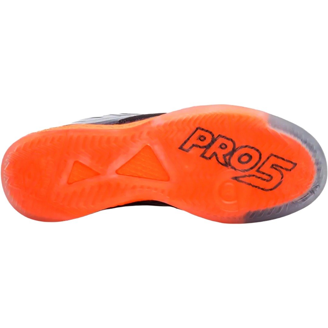 Chuteira Futsal Umbro Pro 5 Bump Masculino Preto/Laranja 3