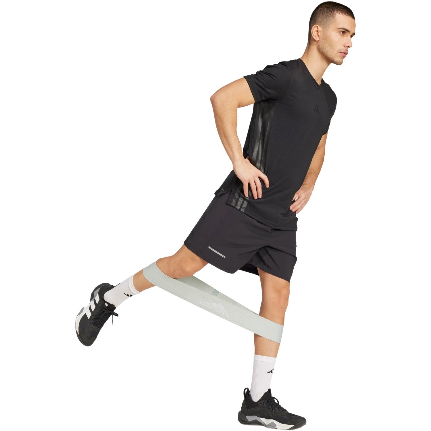 Shorts Adidas Treino Essentials Masculino Preto 4