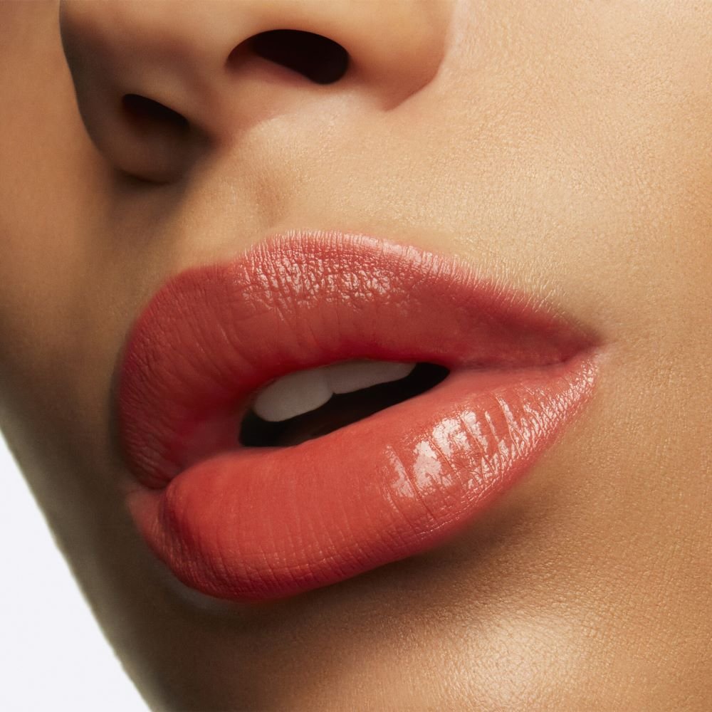 Batom MAC Lustreglass Sheer-Shine - Kissmet Kissmet 4