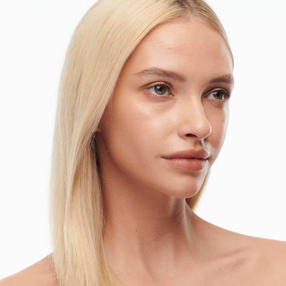 Base Líquida Studio Radiance Serum-Powered™ - Tons Claros NW20 3