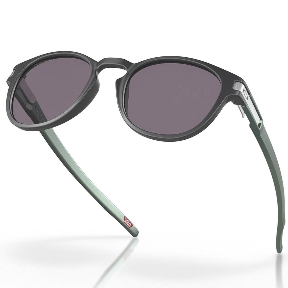 Óculos de Sol Oakley Latch Matte Carbon Prizm Grey Cinza 2