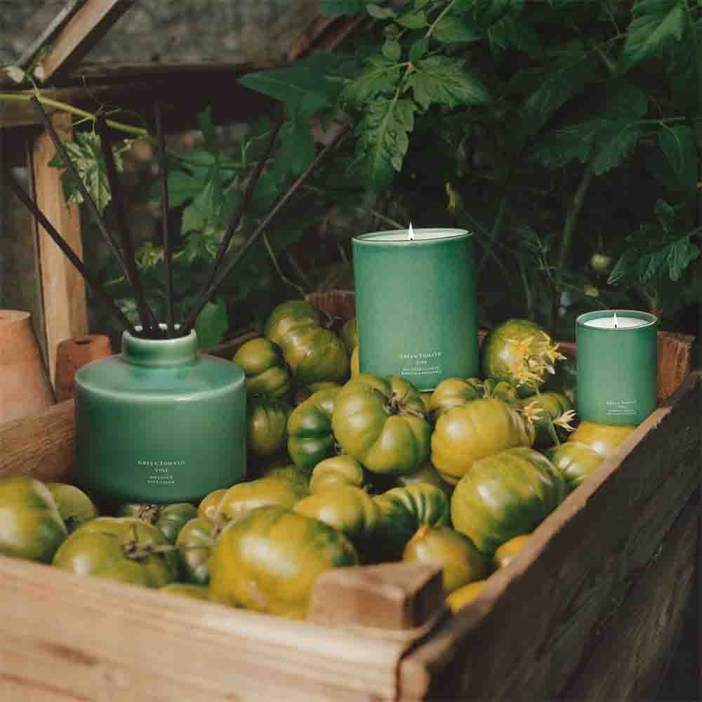 Vela Green Tomato Vine Townhouse 300g - Edição Limitada 300g 3