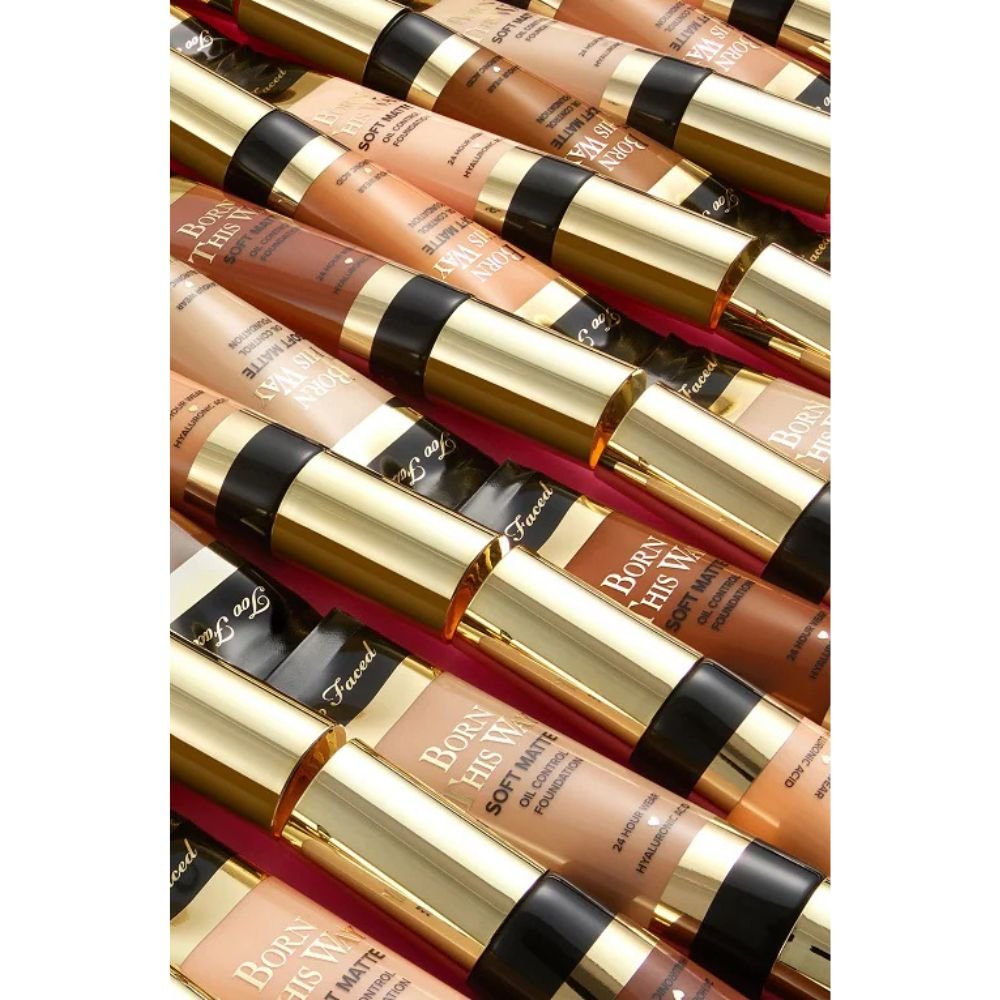 Base Líquida Soft Matte Too Faced Born This Way Natural Beige 10