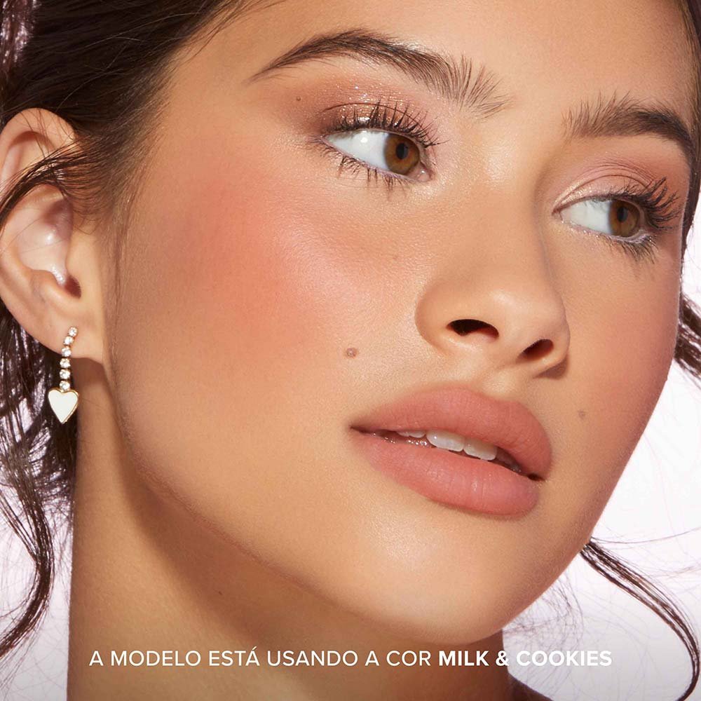 Blush Multifuncional Too Faced Lip & Cheek Cloud Crush Milk & Cookies 7