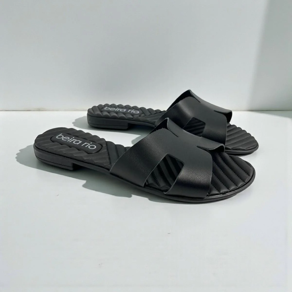 Tamanco Feminino Rasteira Beira Rio Casual Napa Preto 2