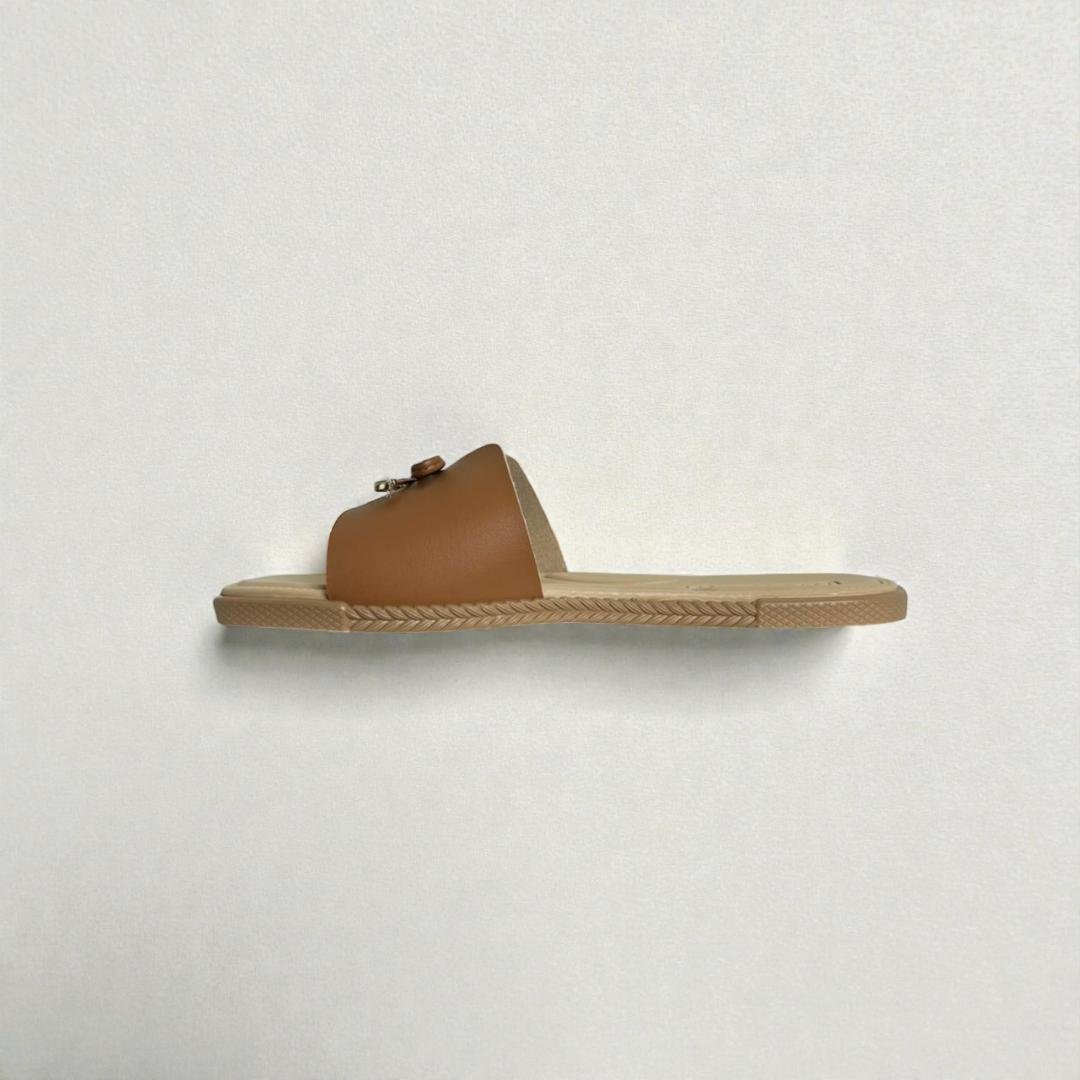 Chinelo Moleca Slide Verniz Nancy Com Laço Feminina Marrom 5