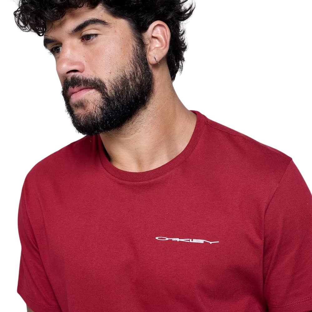 Camiseta Oakley Logo Peito- Branco/Vermelho