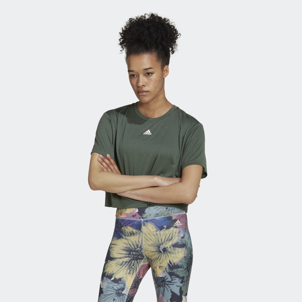 Camiseta Cropped adidas Yoga Studio - Feminina em Promoção