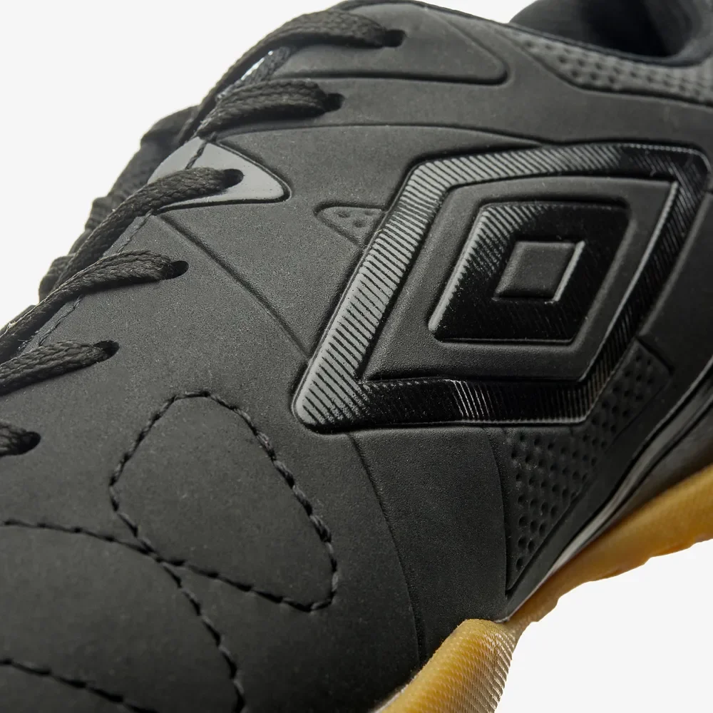 Chuteira Umbro Salão Attak Eternal Masculina - Preto Preto 5