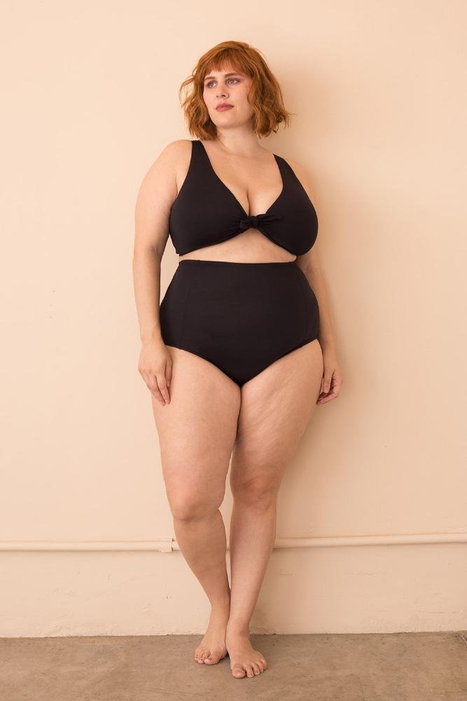Top com Laço Frontal Plus Size