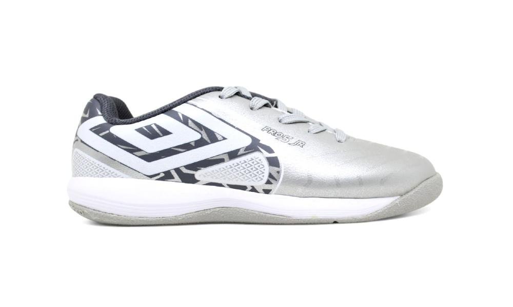 Chuteira Futsal Umbro Pro 5 Jr Infantil - unissex - branco e cinza Cinza/Branco 1