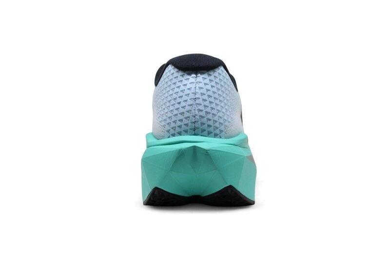 Tenis New Balance Fuelcell Supercomp Trainer V3 - masculino - branco e  verde Branco/Verde 3