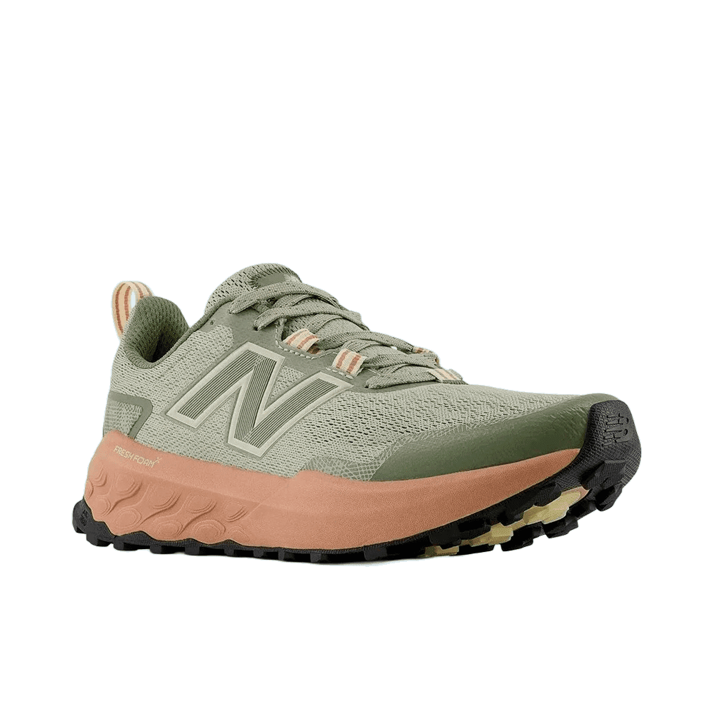 Tênis New Balance Fresh Foam Garoév2 - feminino - verde oliva Verde 2