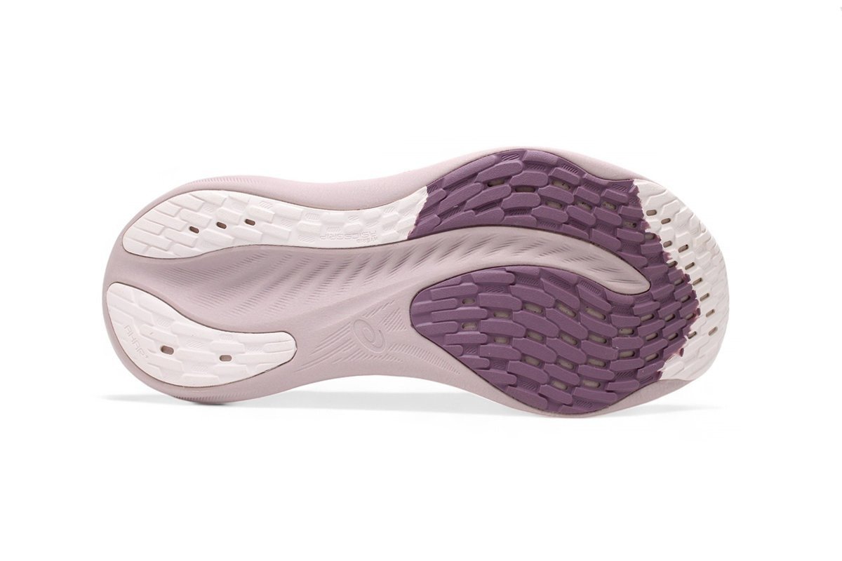 Tenis Asics Gel Nimbus 26 - feminino - rosa claro Rosa 4