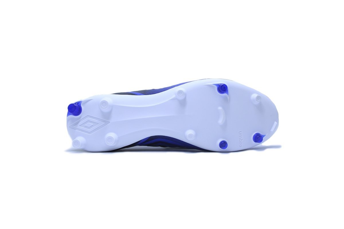 Chuteira campo Umbro Fifty Iv - unissex - azul e preto Azul 4