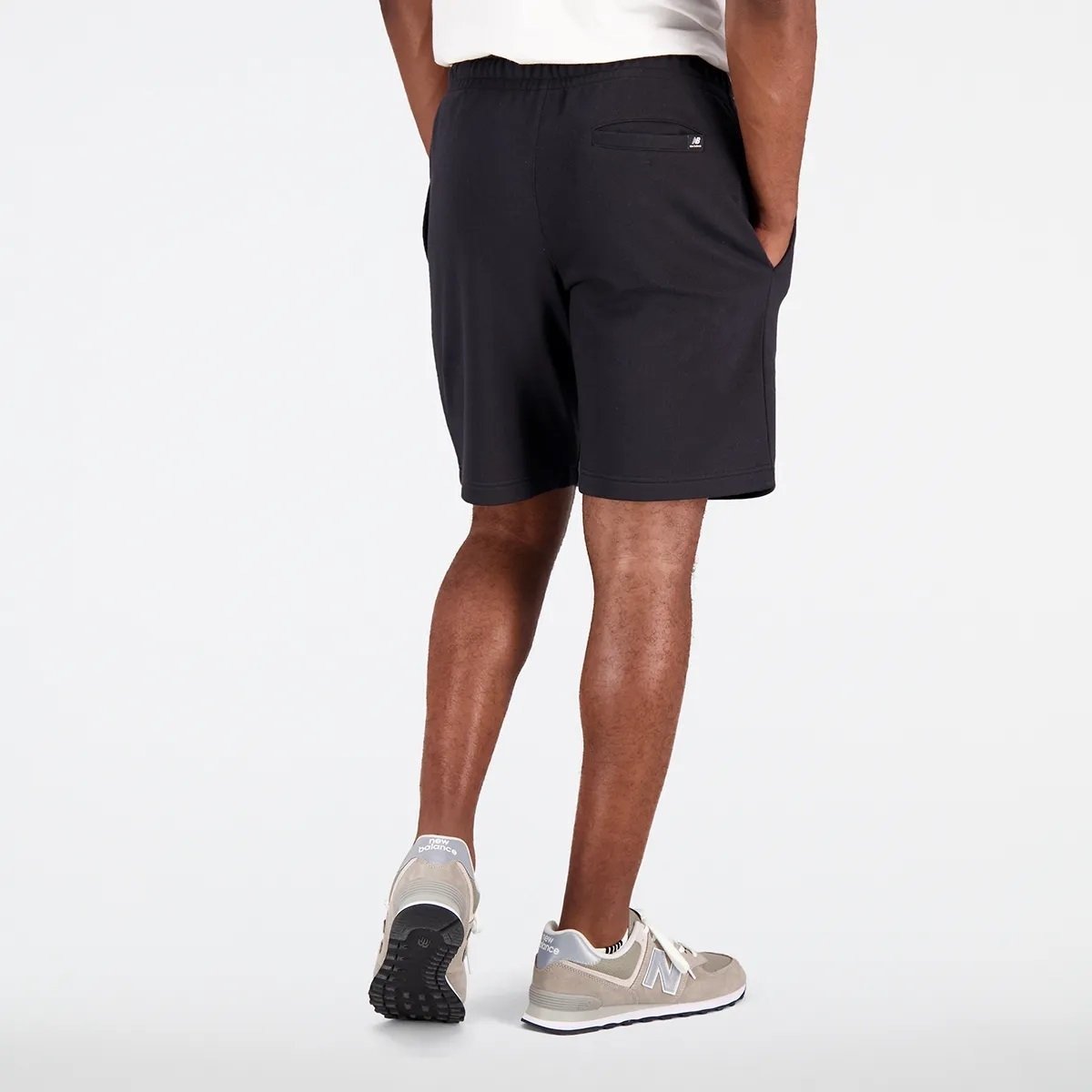 Bermuda New Balance Essentials Basic - masculino - preto e branco Preto 5