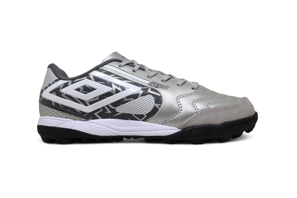 Chuteira society Umbro Pro 5 Bump Club - unissex - cinza e grafite