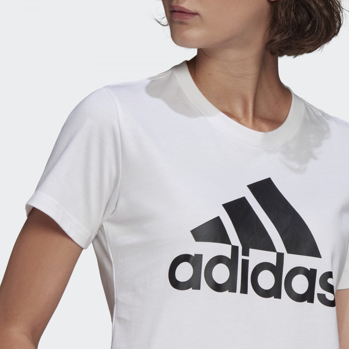 Camiseta Adidas Logo  - feminino - branco e preto Branco 3