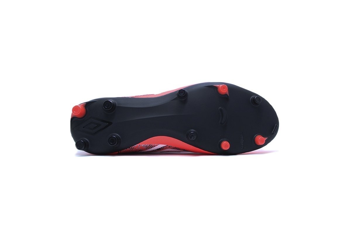 Chuteira campo Umbro Tocco Ii - unissex - vermelho e preto Vermelho 4
