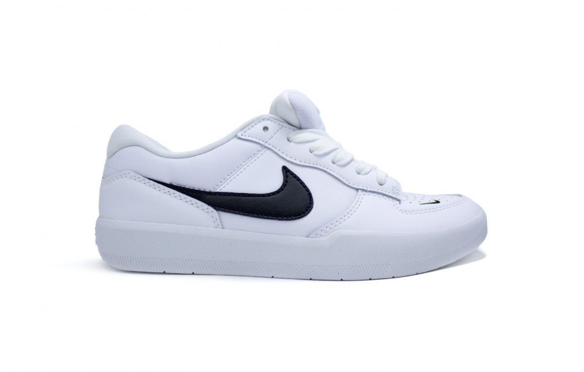 Tenis Nike Sb Force 58 - masculino - branco e preto