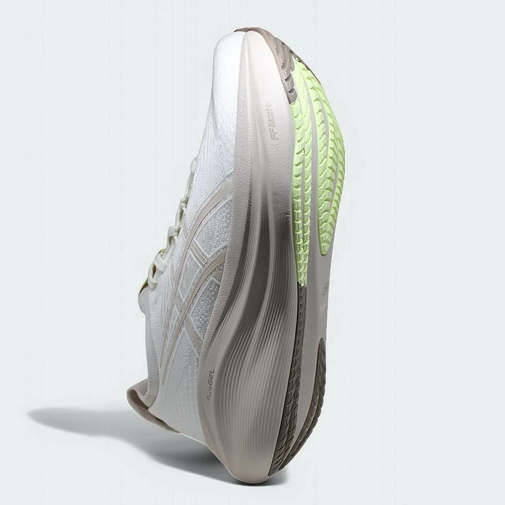 Tenis Asics Gel Nimbus 27 - feminino - creme Branco 5