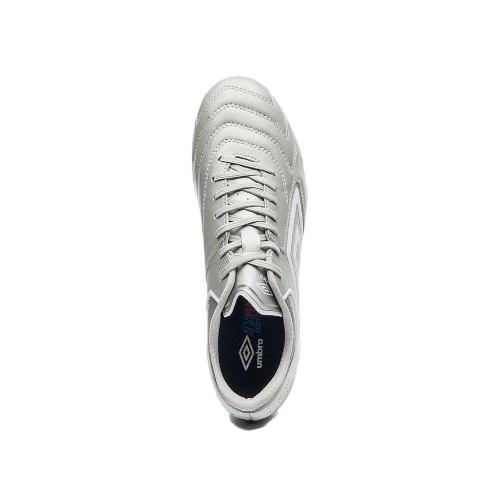 Chuteria Campo Umbro Adamant Master Class Premier - masculino - cinza e branco Cinza 4