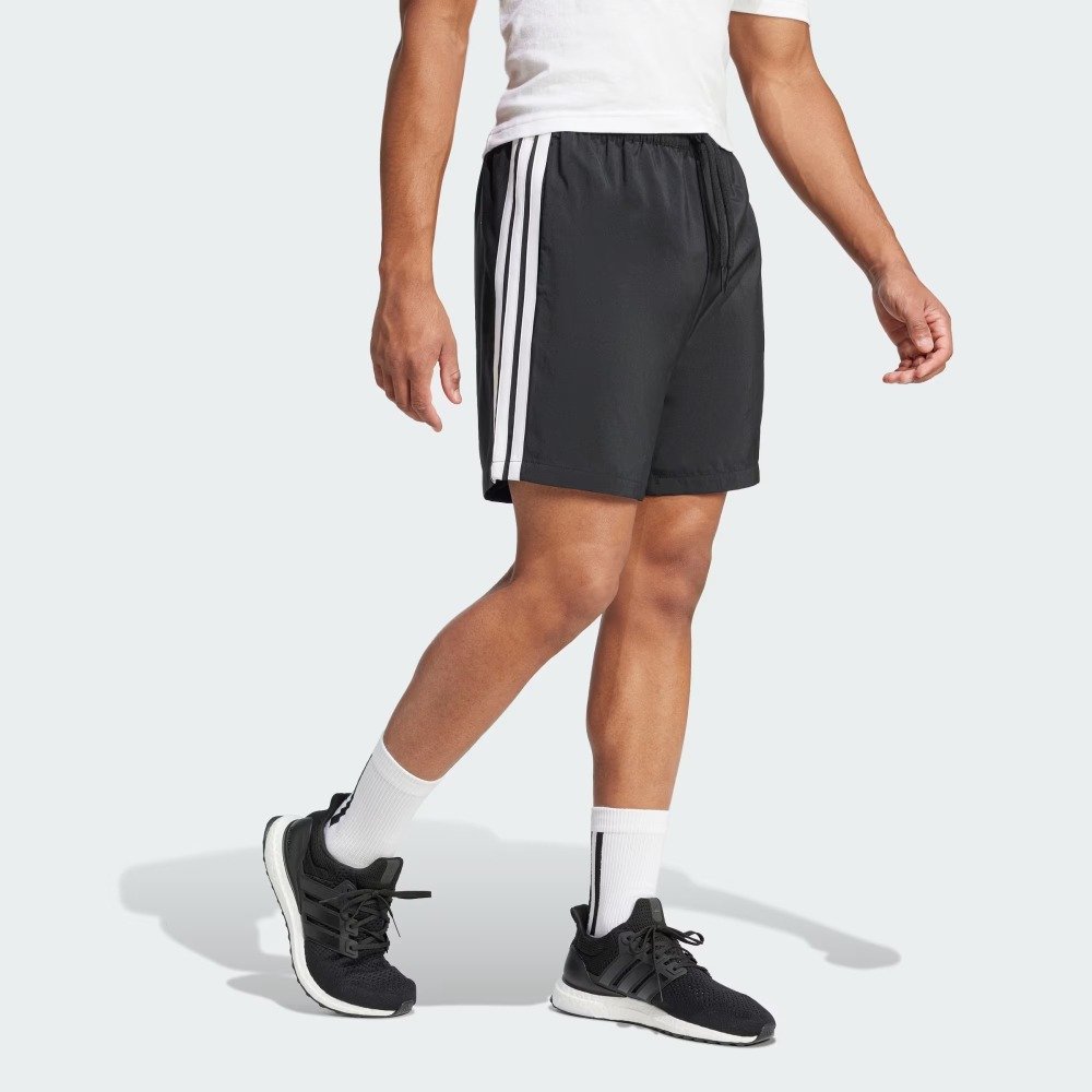 Short Adidas Essential Três Listras Chelsea - masculino - preto e branco Preto 4