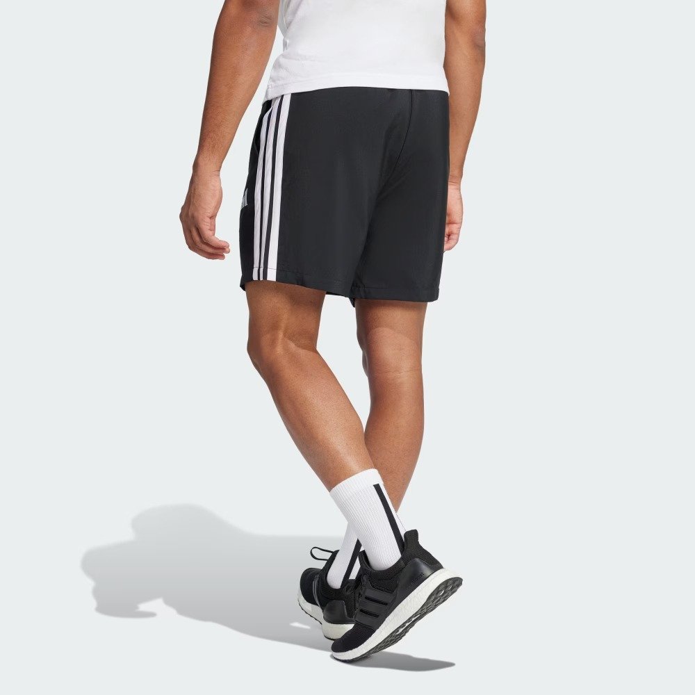 Short Adidas Essential Três Listras Chelsea - masculino - preto e branco Preto 5