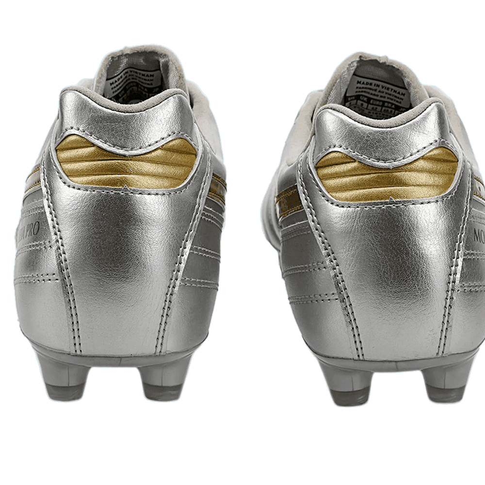 Chuteira Campo Mizuno Morelia II Pro - masculino - prata e dourado Prata 3
