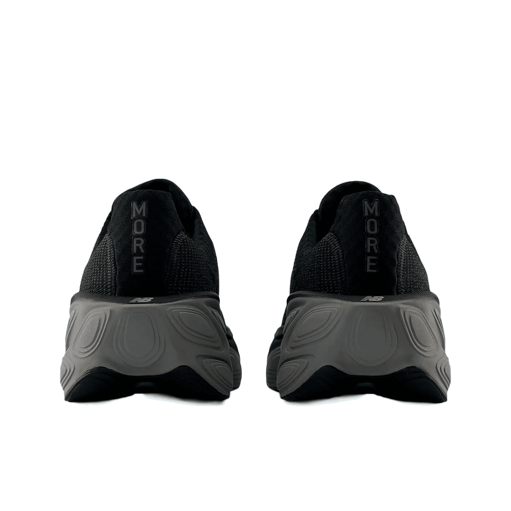 Tênis New Balance Fresh Foam More V5 - masculino - preto e cinza Preto 3