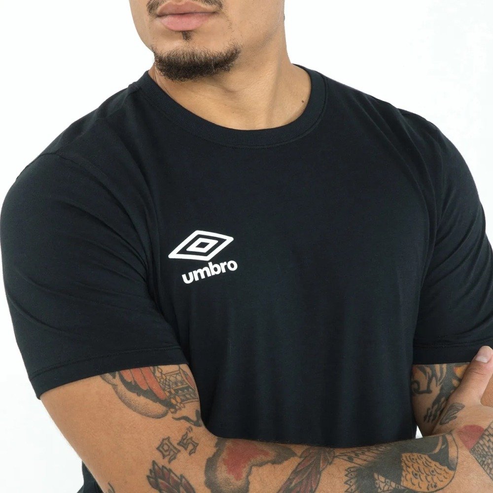 Camiseta Umbro M/C Essential - masculino - preto e branco Preto 3