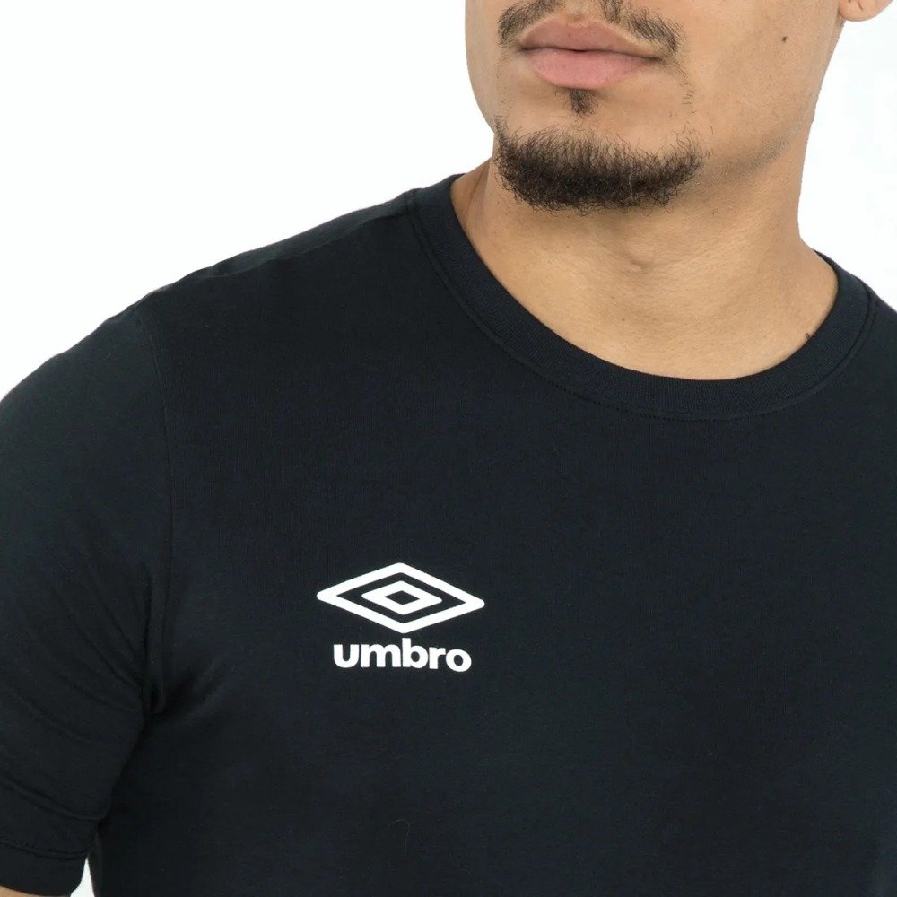 Camiseta Umbro M/C Essential - masculino - preto e branco Preto 4