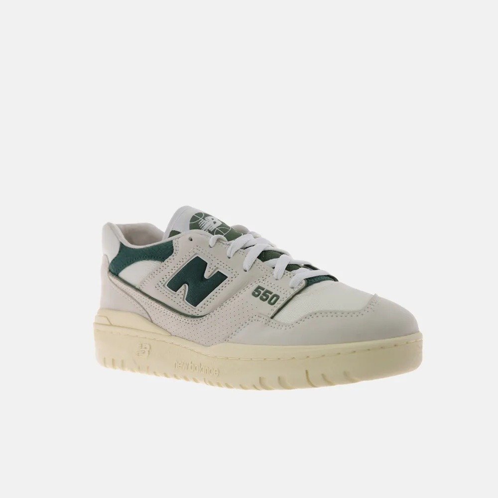 Tênis New Balance 550 - masculino - bege e verde Bege 2